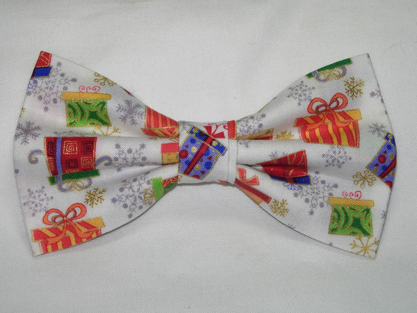 Christmas Bow tie / Colorful Gifts & Snowflakes / Metallic Gold / Self-tie & Pre-tied Bow tie - Bow Tie Expressions
