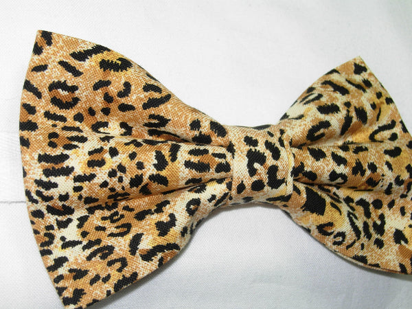 Jaguar Print Bow Tie / Small Jaguar Spots on Tan / Wild Cat / Pre-tied Bow tie - Bow Tie Expressions