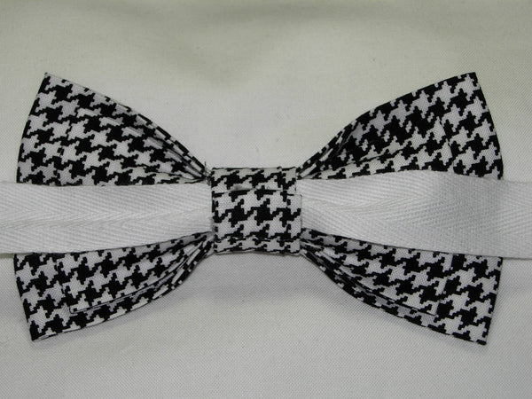 Houndstooth Bow tie / Black & White Houndstooth (1/4") Self-tie & Pre-tied Bow tie - Bow Tie Expressions