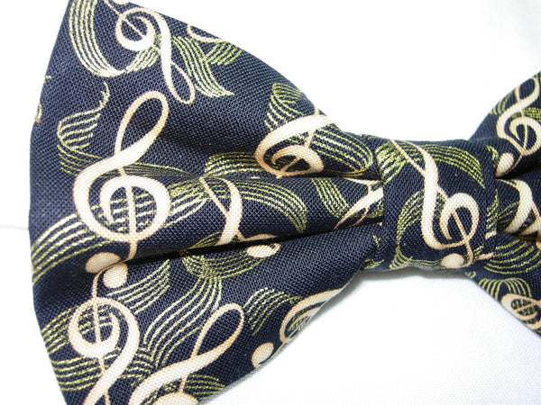 Music Bow tie / Gold Treble Clefs on Black / Recitals / Pre-tied Bow tie