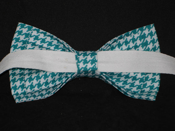Houndstooth Bow tie / Aqua Marine Blue & White Houndstooth / Self-tie & Pre-tied Bow tie