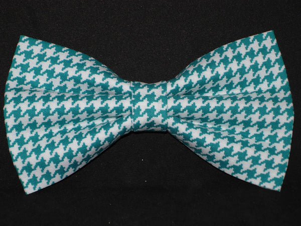Houndstooth Bow tie / Aqua Marine Blue & White Houndstooth / Self-tie & Pre-tied Bow tie