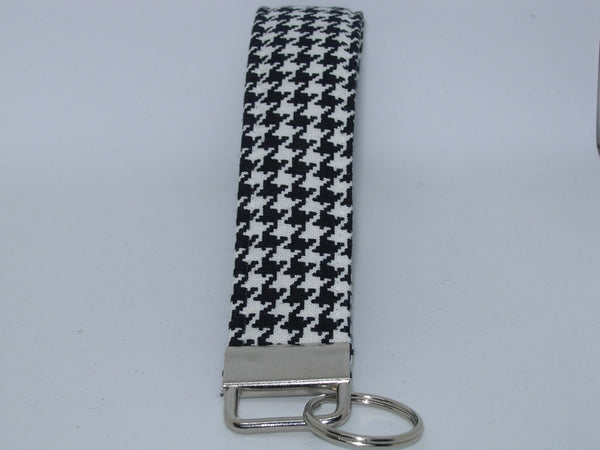 Houndstooth Lanyard / Classic Black & White / Teacher Lanyard, Key Chain, Cell Phone Wristlet - Bow Tie Expressions
