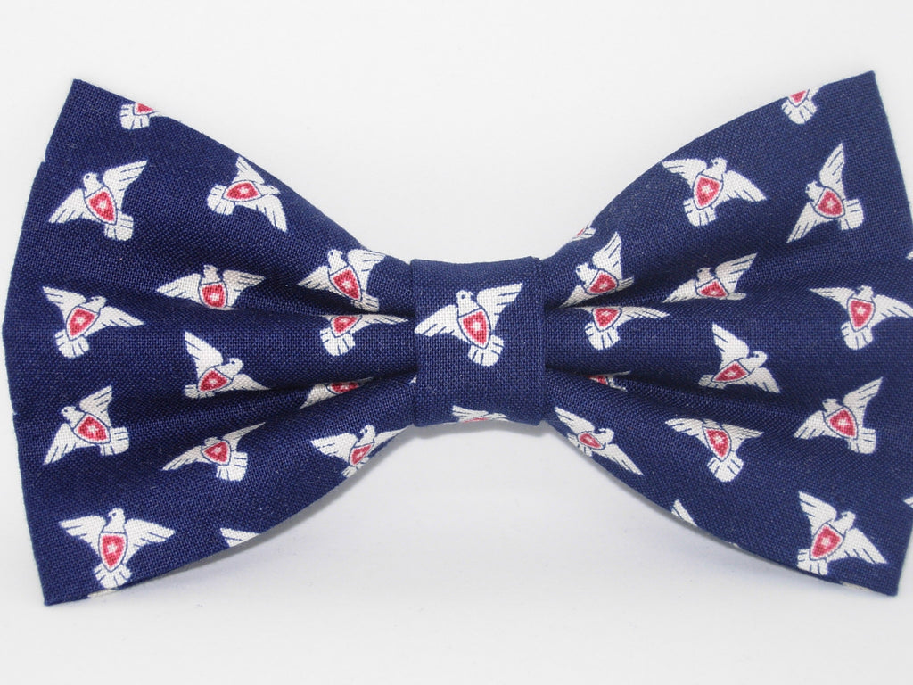 American Eagle Bow tie / Eagles with Shields on Navy Blue / Pre-tied Bow tie