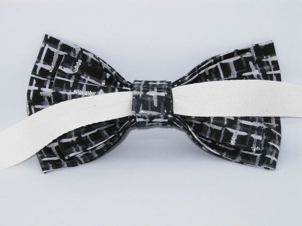 Black & Silver Bow tie / Trendy Crosshatch Design / Metallic Silver / Pre-tied Bow tie