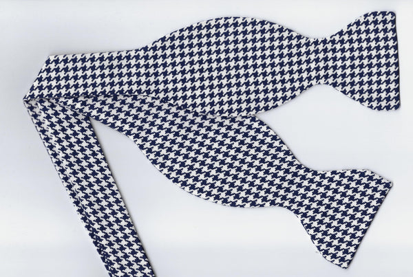 Houndstooth Bow tie / Navy Blue & White Houndstooth / Self-tie & Pre-tied Bow tie - Bow Tie Expressions