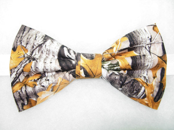 RealTree Camo Bow Tie / Real Tree Advantage Timber Camouflage / Pre-tied Bow tie - Bow Tie Expressions