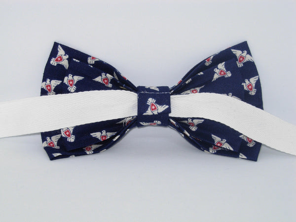 American Eagle Bow tie / Eagles with Shields on Navy Blue / Self-tie & Pre-tied Bow tie