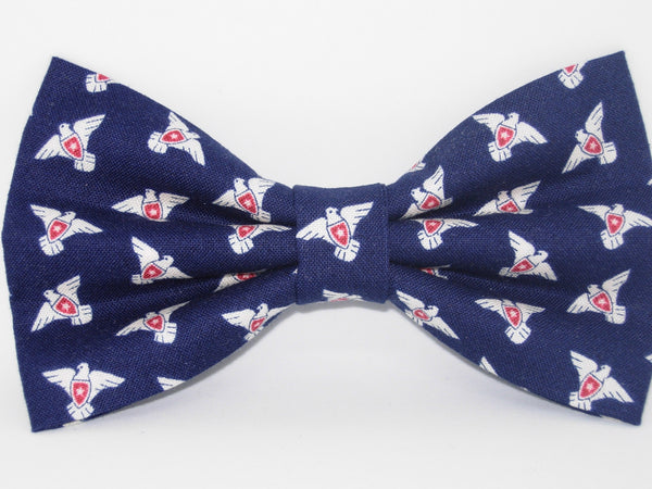 American Eagle Bow tie / Eagles with Shields on Navy Blue / Self-tie & Pre-tied Bow tie
