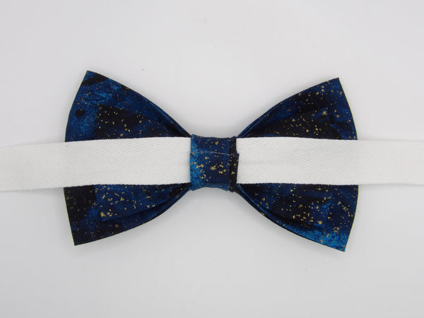 Galaxy Blue & Gold Bow tie / Metallic Gold Dust / Swirling Midnight Blue / Pre-tied Bow tie