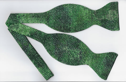 Snake Skin Bow tie / Emerald Green / Snake Scales Design / Self-tie & Pre-tied Bow tie