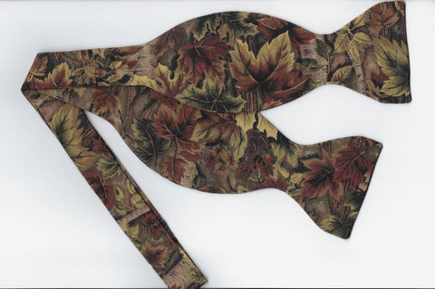 Woodland Forest Camo Bow Tie / Green & Brown Leaves / Tree Trunks / Self-tie & Pre-tied Bow tie