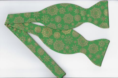 Christmas Bow tie / Metallic Gold Snowflakes on Green / Self-tie & Pre-tied Bow tie