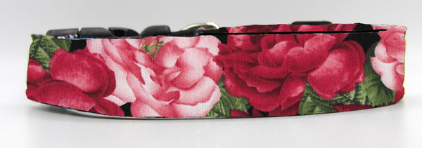 Rosie Dog Collar / Red & Pink Roses / Matching Dog Bow tie