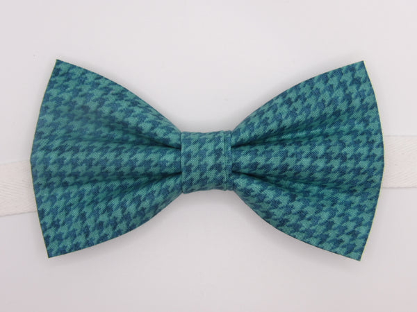 Houndstooth Bow tie / Shades of Teal Green Houndstooth / Pre-tied Bow tie