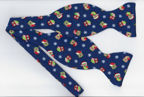 Christmas Bow tie / Holiday Owls & Snowflakes on Dark Blue / Self-tie & Pre-tied Bow tie