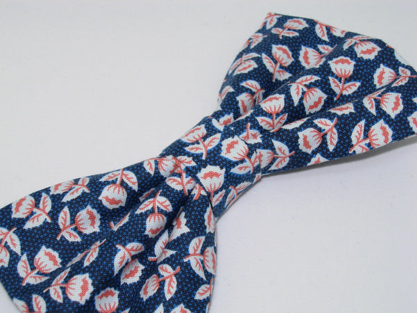Edelweiss Bow tie / Dainty Red & White Flowers on Dark Blue / Pre-tied Bow tie