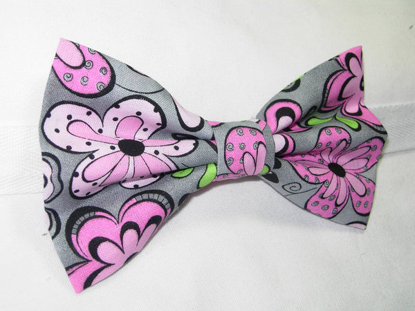 Flower Power Bow tie / Pink Retro Flowers on Gray / Self-tie & Pre-tied Bow tie - Bow Tie Expressions