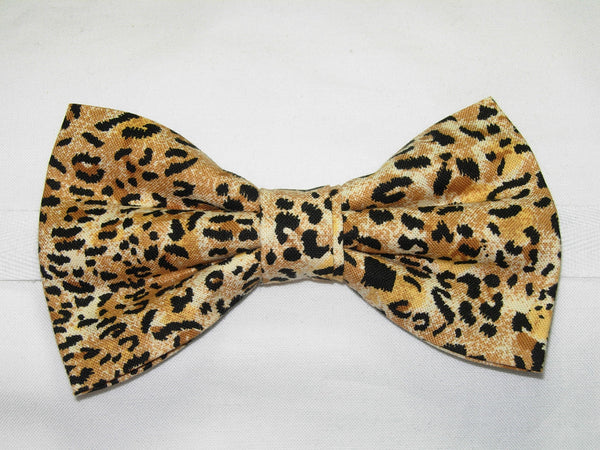 Jaguar Print Bow Tie / Small Jaguar Spots on Tan / Wild Cat / Self-tie & Pre-tied Bow tie - Bow Tie Expressions