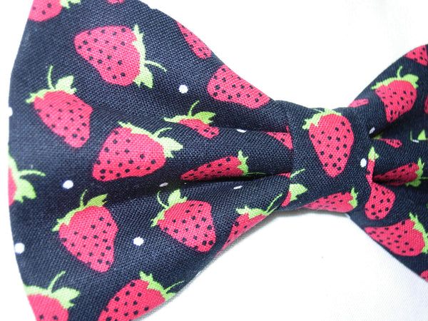 Strawberry Bow tie / Red Strawberries on Black / Self-tie & Pre-tied Bow tie - Bow Tie Expressions