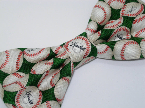 Baseball Bow Tie / Baseballs on a Green / Self-tie & Pre-tied Bow tie - Bow Tie Expressions