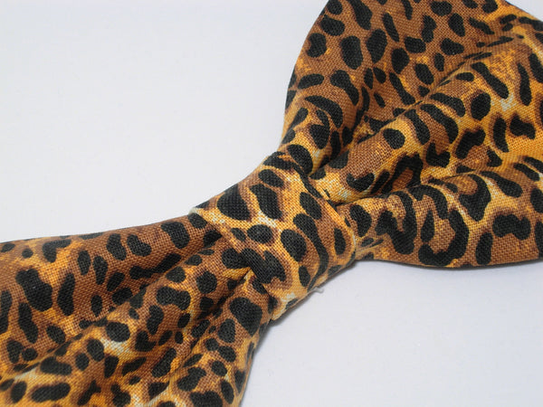 Cheetah Print Bow tie / Small Cheetah Spots on Brown & Tan / Pre-tied Bow tie