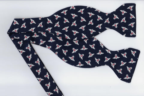 American Eagle Bow tie / Eagles with Shields on Navy Blue / Self-tie & Pre-tied Bow tie