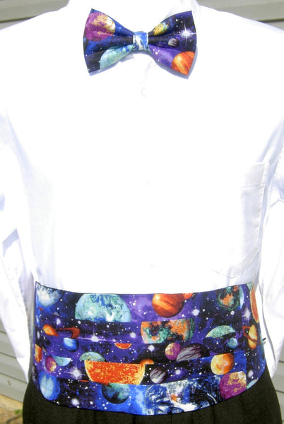 Outer Space Bow Tie & Cummerbund Set / Colorful Planets & Stars in Space / Self-tie or Pre-tied Bow tie - Bow Tie Expressions