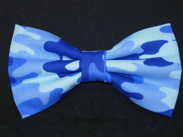 Blue Camo Bow tie / Shades of Blue Camouflage / Pre-tied Bow tie - Bow Tie Expressions