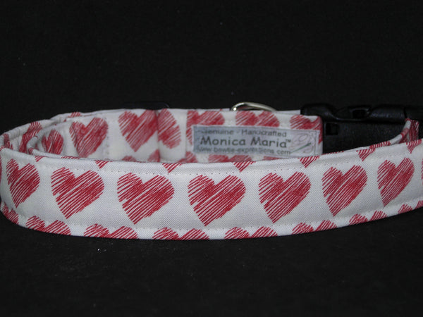 Sweetheart Dog Collar / Sketched Red Hearts on White / Matching Dog Bow tie