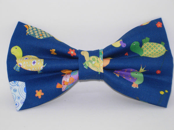 Turtle Bow tie / Playful Turtles on Navy Blue / Pre-tied Bow tie